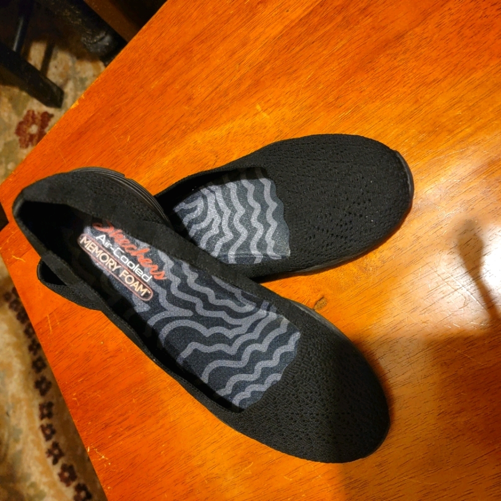 Skechers classic fit